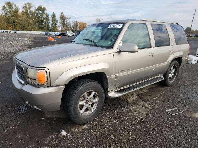 CADILLAC ESCALADE L 2000 with VIN 1GYEK63R8YR222834 - Photo from auction