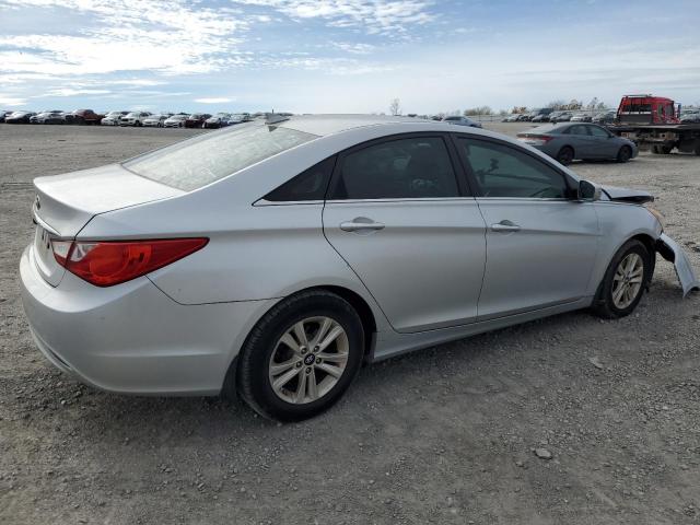 Photo 3 from auction – 2013 HYUNDAI SONATA GLS with VIN 5NPEB4AC3DH522369