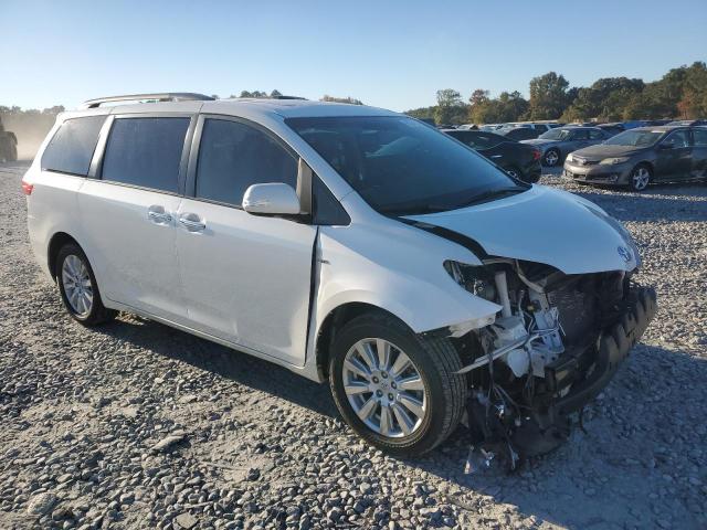 Photo 4 from auction – 2017 TOYOTA SIENNA XLE with VIN 5TDDZ3DC7HS159006