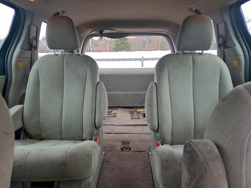 Photo 10 from auction – 2012 TOYOTA SIENNA with VIN 5TDZK3DC9CS197288