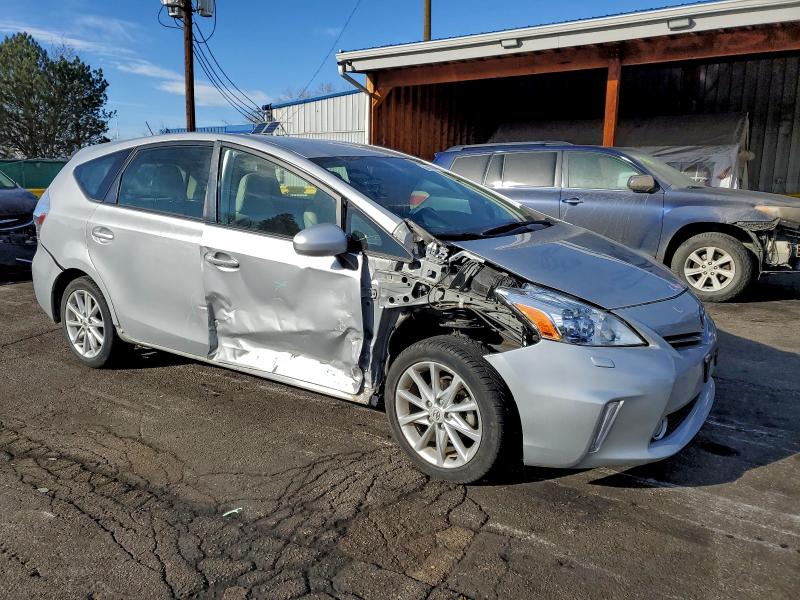Photo 4 from auction – 2013 TOYOTA PRIUS V with VIN JTDZN3EU7D3270367