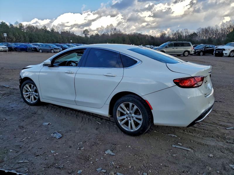 Photo 2 from auction – 2015 CHRYSLER 200 LIMITE with VIN 1C3CCCAB0FN743909