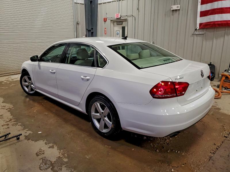 Photo 2 from auction – 2014 VOLKSWAGEN PASSAT SE with VIN 1VWBT7A33EC098302