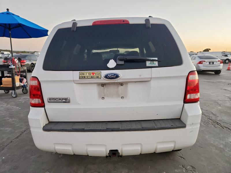 Photo 6 from auction – 2008 FORD ESCAPE XLT with VIN 1FMCU031X8KB99494