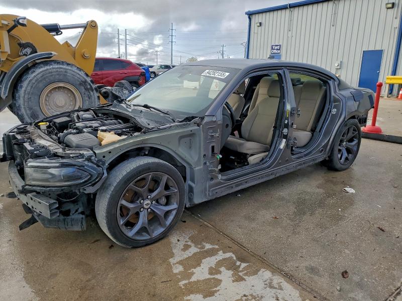 DODGE CHARGER R/ 2018 with VIN 2C3CDXGJ3JH237057 - Photo from auction