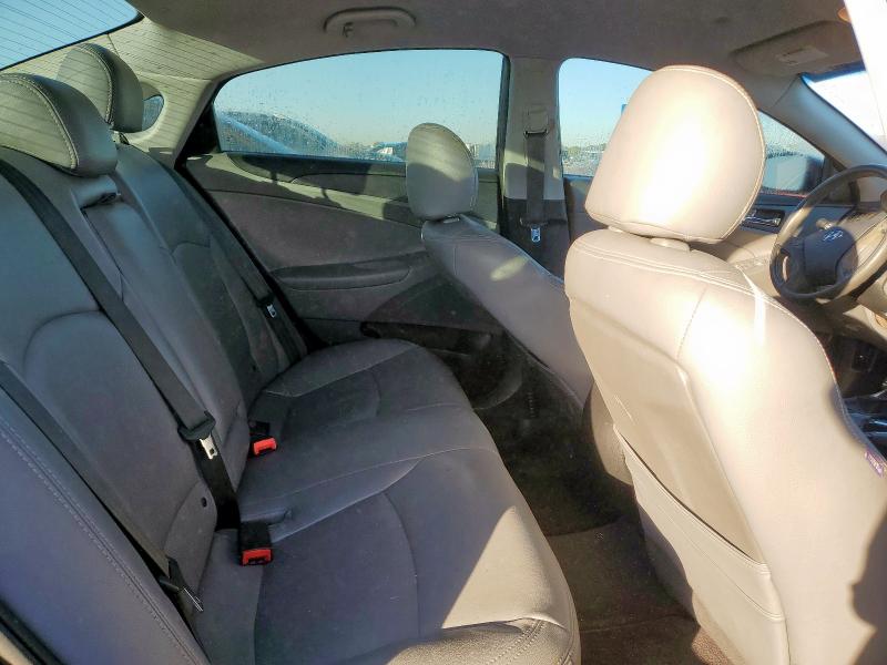 Photo 10 from auction – 2011 HYUNDAI SONATA GLS with VIN 5NPEB4AC4BH152787