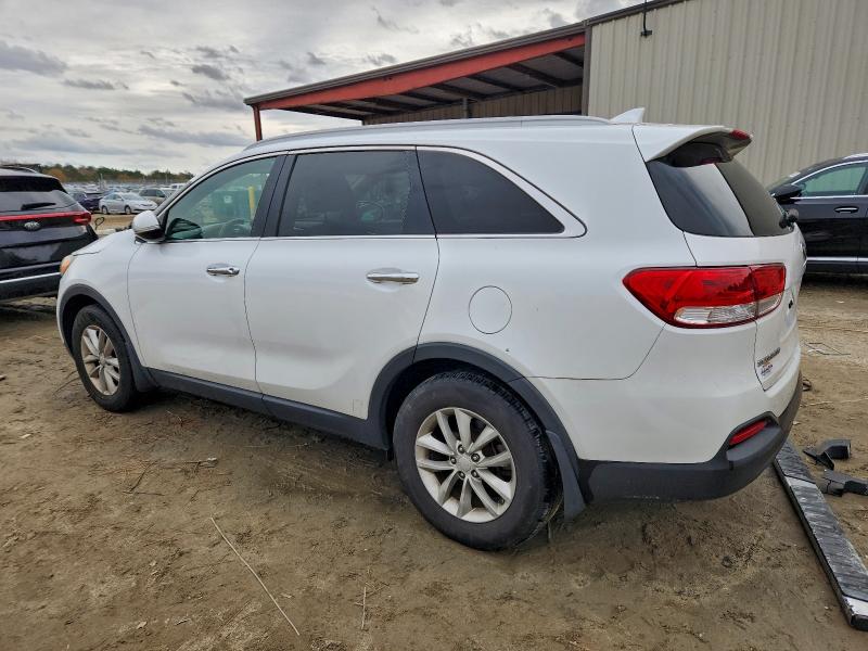 Photo 2 from auction – 2016 KIA SORENTO LX with VIN 5XYPG4A35GG049502