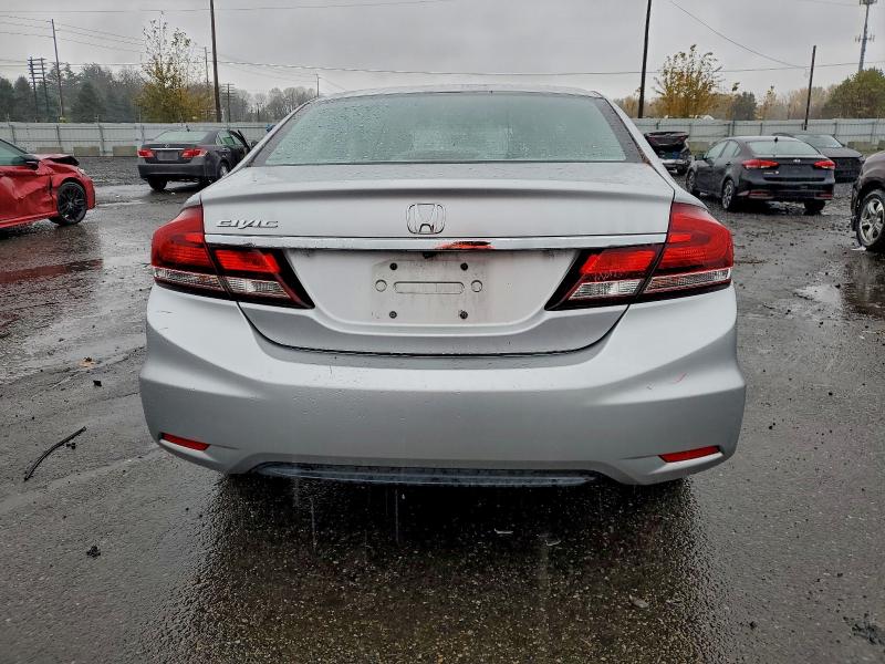 Zdjęcie 6 z aukcji – 2014 HONDA CIVIC LX z VIN 19XFB2F55EE229985