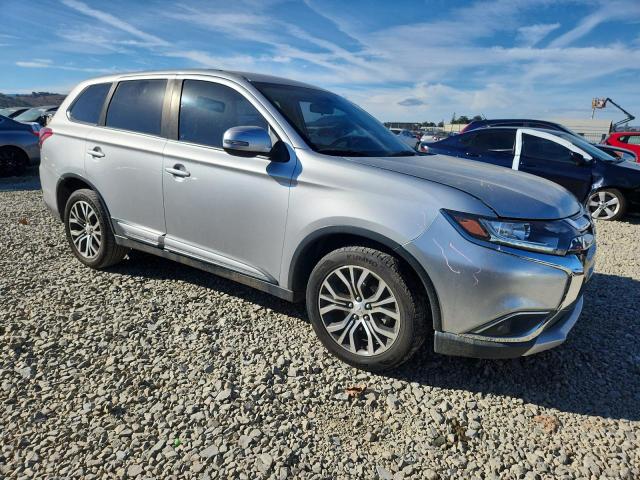 Photo 4 from auction – 2018 MITSUBISHI OUTLANDER with VIN JA4AZ3A39JZ040959