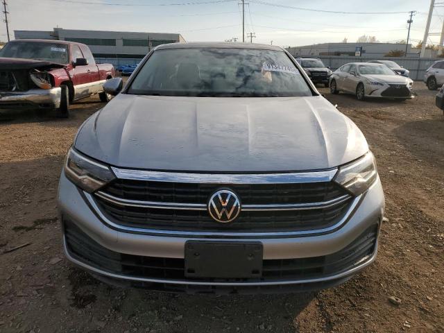 Photo 5 from auction – 2023 VOLKSWAGEN JETTA SE with VIN 3VW7M7BU8PM047700