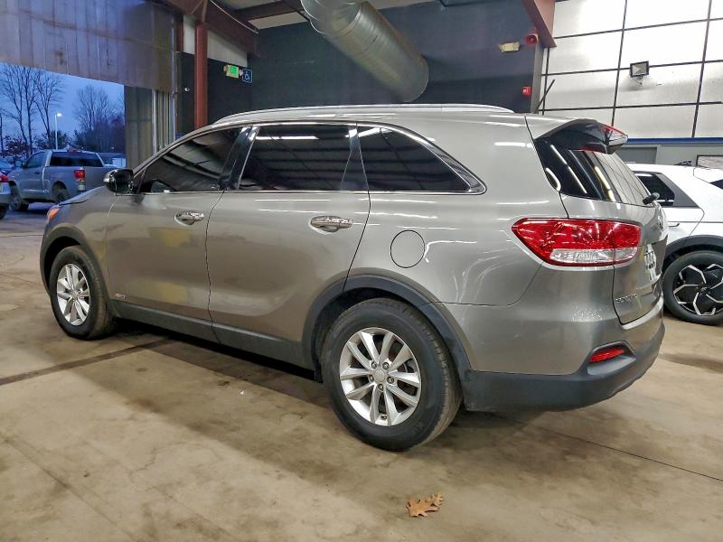 Photo 2 from auction – 2016 KIA SORENTO LX with VIN 5XYPGDA3XGG169912