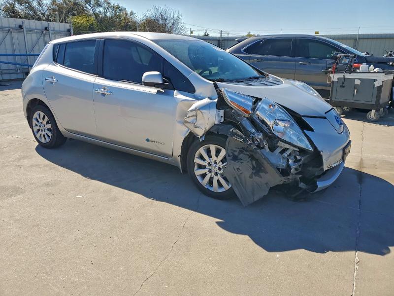 Photo 4 from auction – 2015 NISSAN LEAF S with VIN 1N4AZ0CP6FC322366