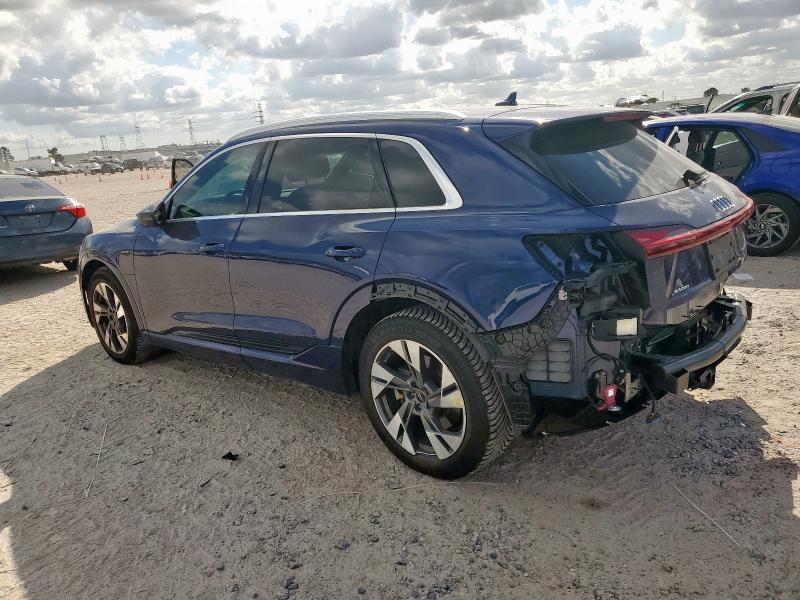 Photo 2 from auction – 2022 AUDI E-TRON PRE with VIN WA1LAAGE9NB030380