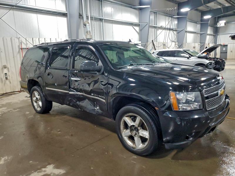 Photo 4 from auction – 2013 CHEVROLET SUBURBAN with VIN 1GNSKKE75DR313428