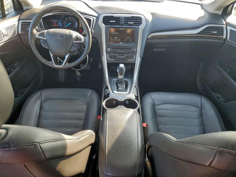 Photo 8 from auction – 2016 FORD FUSION SE with VIN 3FA6P0PU0GR225033