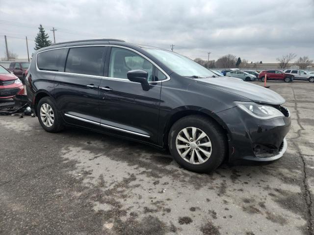 Photo 4 from auction – 2017 CHRYSLER PACIFICA with VIN 2C4RC1BG4HR711684