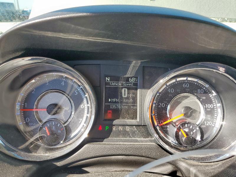 Photo 9 from auction – 2013 CHRYSLER TOWN & COU with VIN 2C4RC1BG1DR604537