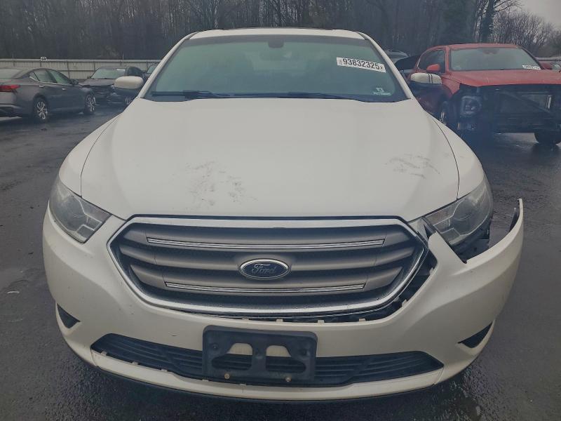 Photo 5 from auction – 2013 FORD TAURUS SEL with VIN 1FAHP2E87DG161019