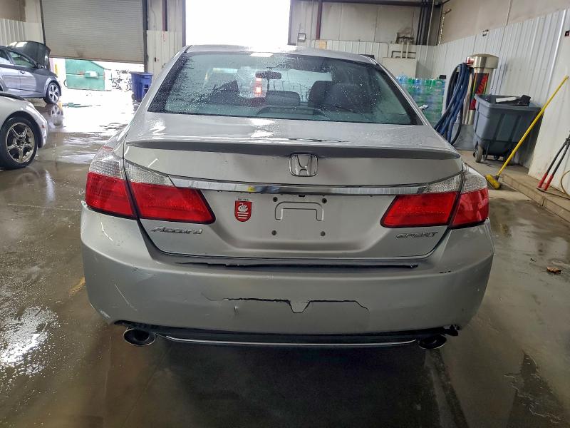 Photo 6 from auction – 2015 HONDA ACCORD SPO with VIN 1HGCR2F52FA148561