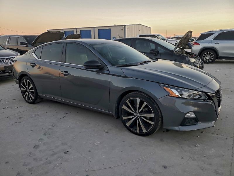 Photo 4 from auction – 2020 NISSAN ALTIMA SR with VIN 1N4BL4CV7LN317561