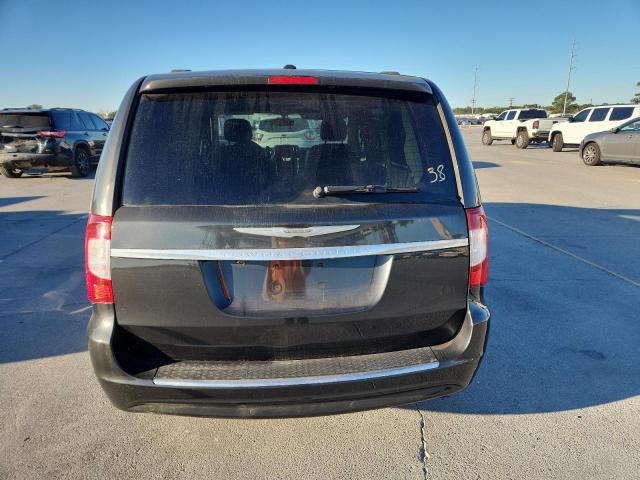 Photo 6 from auction – 2012 CHRYSLER TOWN & COU with VIN 2C4RC1CG2CR143958