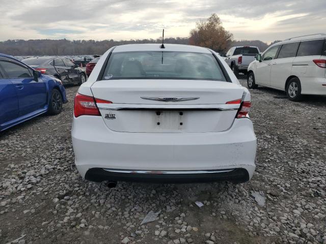 Photo 6 from auction – 2011 CHRYSLER 200 with VIN 1C3BC2FG1BN618115