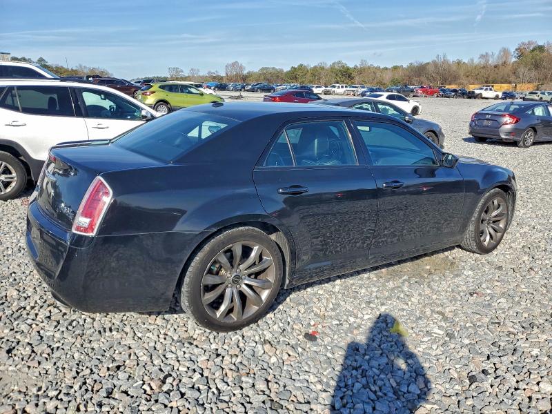 Photo 3 from auction – 2014 CHRYSLER 300 S with VIN 2C3CCABG4EH375417