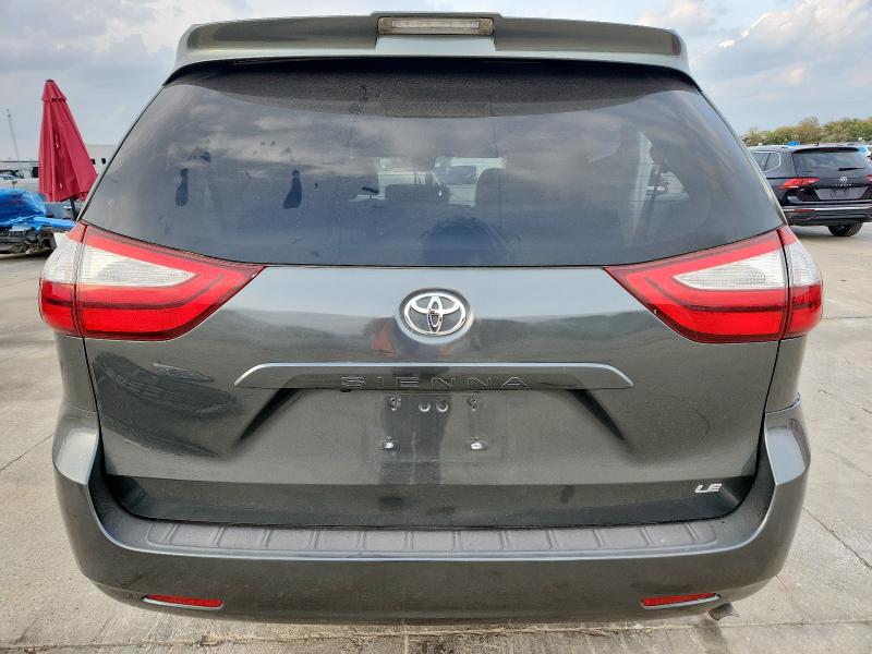 Photo 6 from auction – 2018 TOYOTA SIENNA LE with VIN 5TDKZ3DC5JS951815