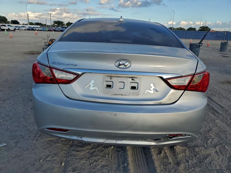 Photo 6 from auction – 2013 HYUNDAI SONATA GLS with VIN 5NPEB4AC3DH714505