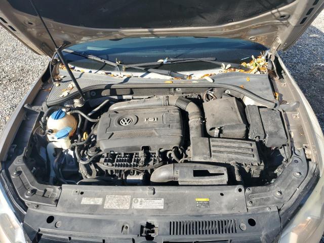 Photo 11 from auction – 2015 VOLKSWAGEN PASSAT SE with VIN 1VWBT7A36FC027712