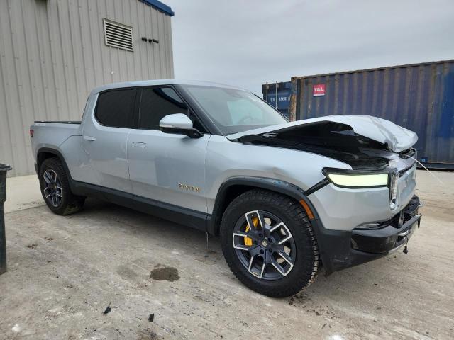 Photo 4 from auction – 2022 RIVIAN R1T LAUNCH with VIN 7FCTGAALXNN004200