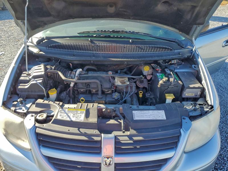 Photo 12 from auction – 2005 DODGE GRAND CARAVAN with VIN 2D4GP44L25R261989