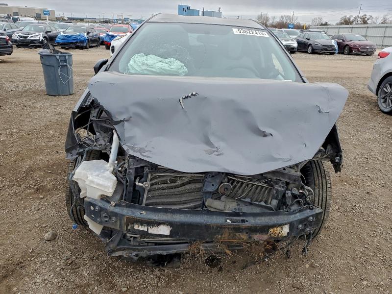 Photo 5 from auction – 2012 TOYOTA PRIUS C with VIN JTDKDTB33C1026743