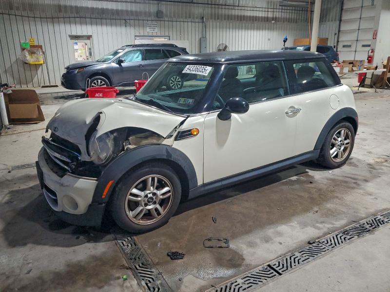 MINI COOPER 2013 with VIN WMWSU3C52DT678417 - Photo from auction