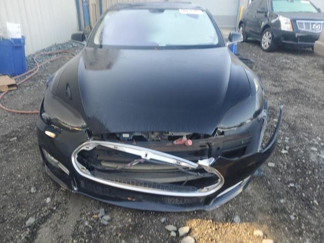 Photo 5 from auction – 2013 TESLA MODEL S with VIN 5YJSA1DN1DFP18908