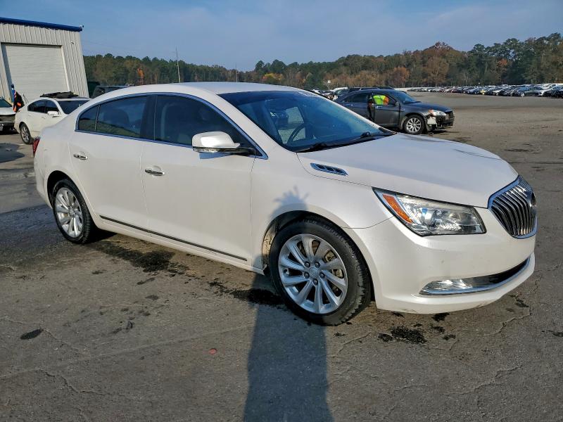 Photo 4 from auction – 2015 BUICK LACROSSE with VIN 1G4GB5G37FF348563
