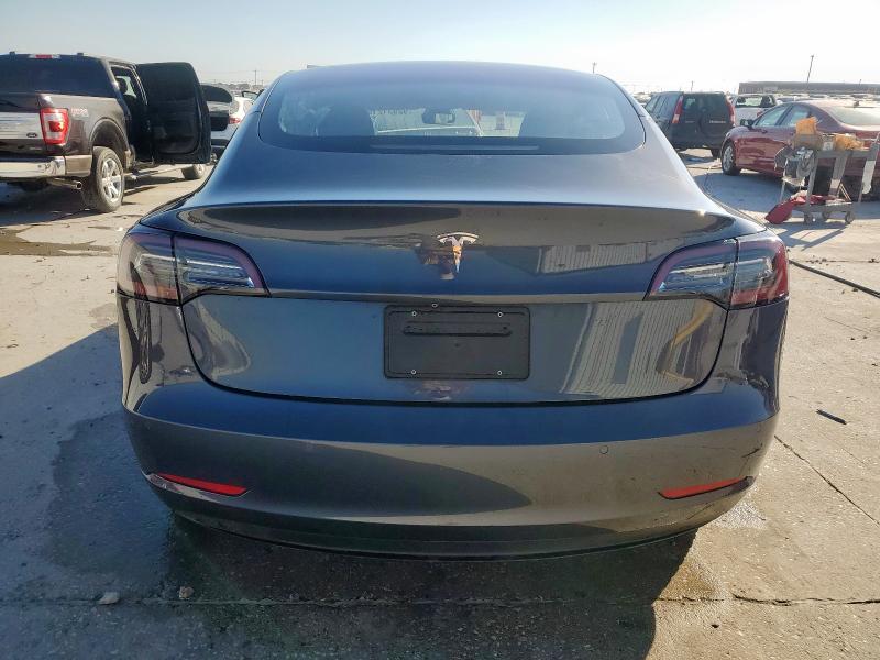Photo 6 from auction – 2018 TESLA MODEL 3 with VIN 5YJ3E1EAXJF158046