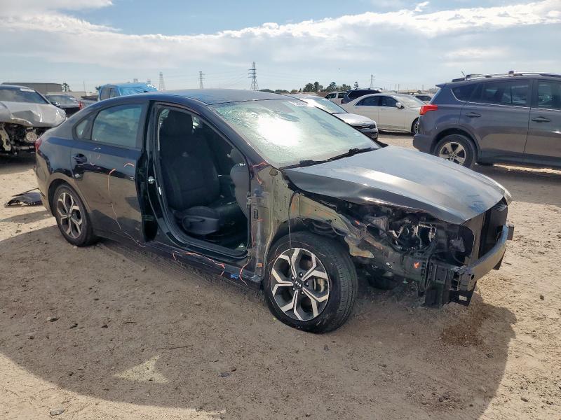 Photo 4 from auction – 2021 KIA FORTE FE with VIN 3KPF24AD7ME405380