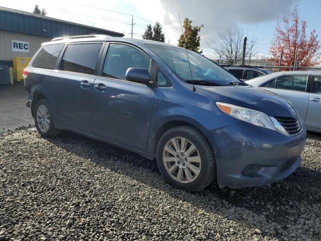 Photo 4 from auction – 2014 TOYOTA SIENNA LE with VIN 5TDJK3DC6ES081871