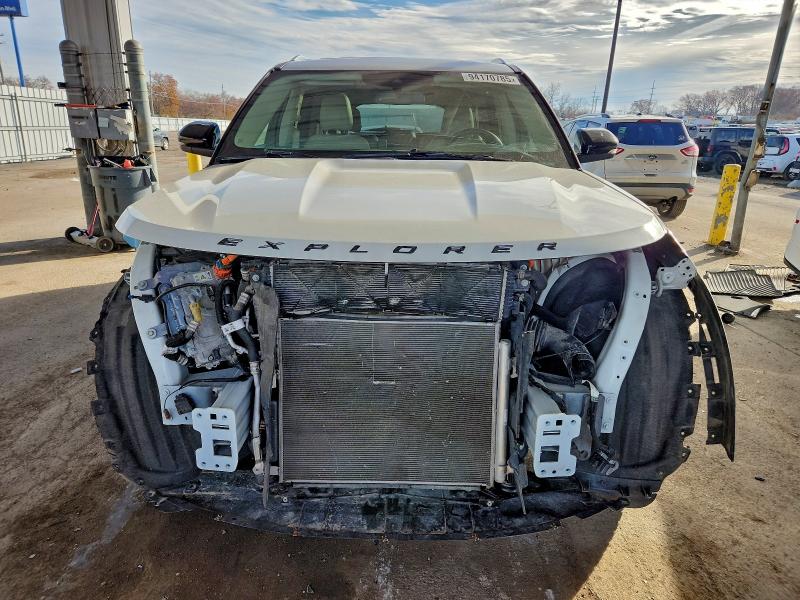 Photo 5 from auction – 2020 FORD EXPLORER L with VIN 1FM5K8FW7LGA59760