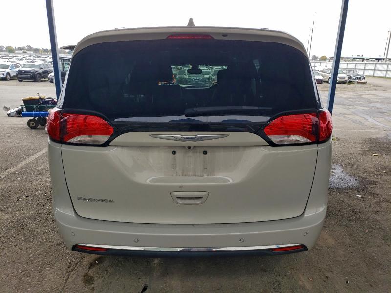 Photo 6 from auction – 2017 CHRYSLER PACIFICA T with VIN 2C4RC1BG4HR794940