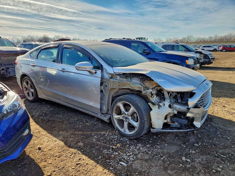 Photo 4 from auction – 2016 FORD FUSION SE with VIN 3FA6P0T91GR212602