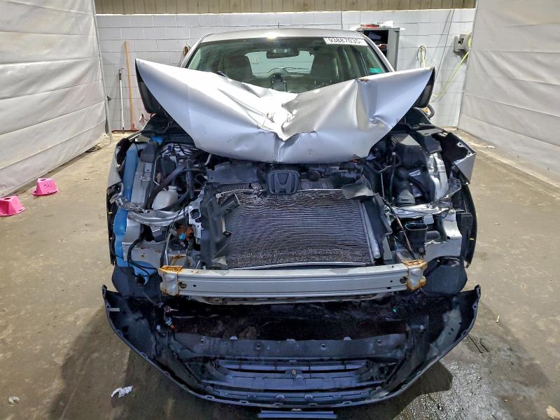 Photo 5 from auction – 2015 HONDA CR-V LX with VIN 5J6RM4H38FL099699