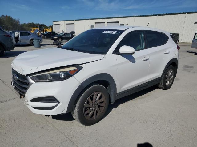 HYUNDAI TUCSON SE 2017 with VIN KM8J23A45HU328337 - Photo from auction