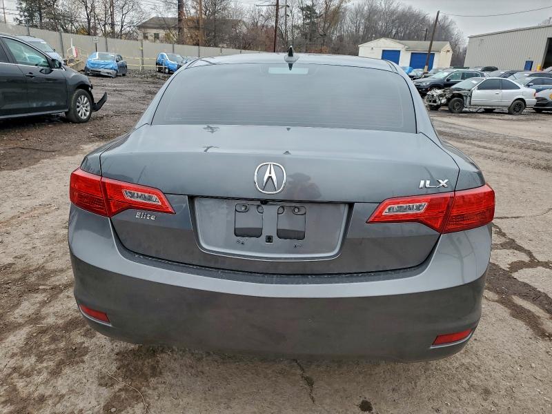 Photo 6 from auction – 2013 ACURA ILX 20 PRE with VIN 19VDE1F57DE002247