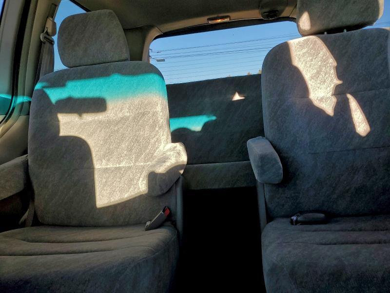 Photo 10 from auction – 2000 HONDA ODYSSEY EX with VIN 2HKRL1868YH530793