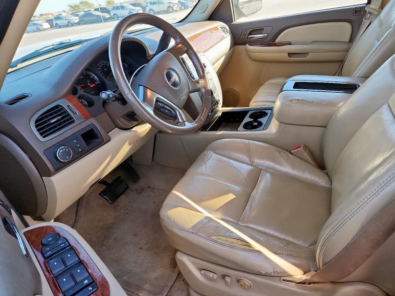 Photo 7 from auction – 2007 GMC YUKON with VIN 1GKFC130X7R377321