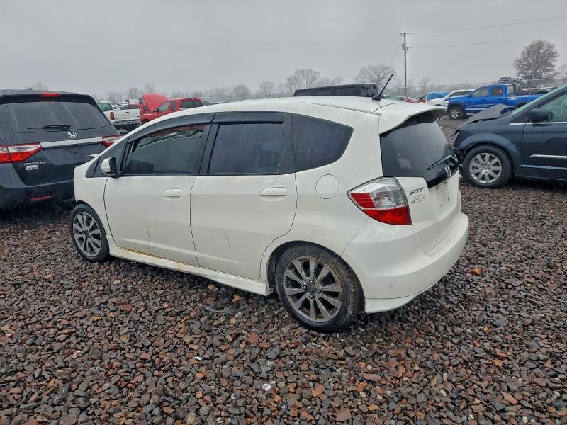 Photo 2 from auction – 2013 HONDA FIT SPORT with VIN JHMGE8H52DC002690