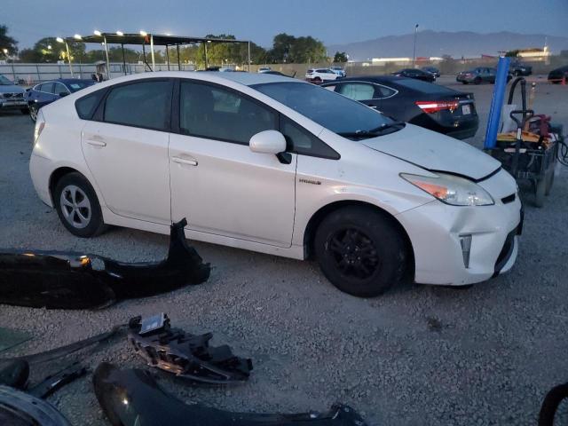 Photo 4 from auction – 2015 TOYOTA PRIUS with VIN JTDKN3DU7F0477302