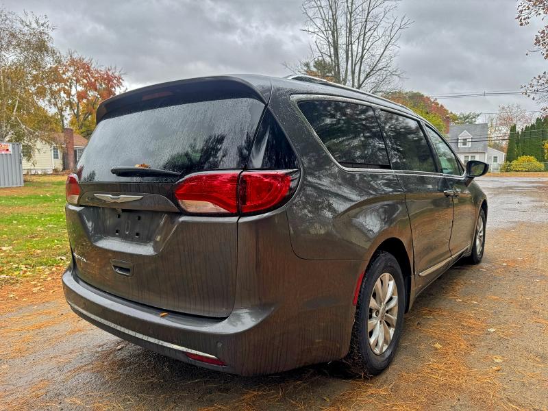 Photo 4 from auction – 2019 CHRYSLER PACIFICA T with VIN 2C4RC1BG2KR651461